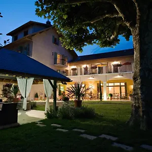 Logis Saint Simond Hotel